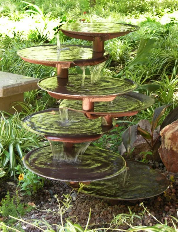 Декоративный фонтан для сада